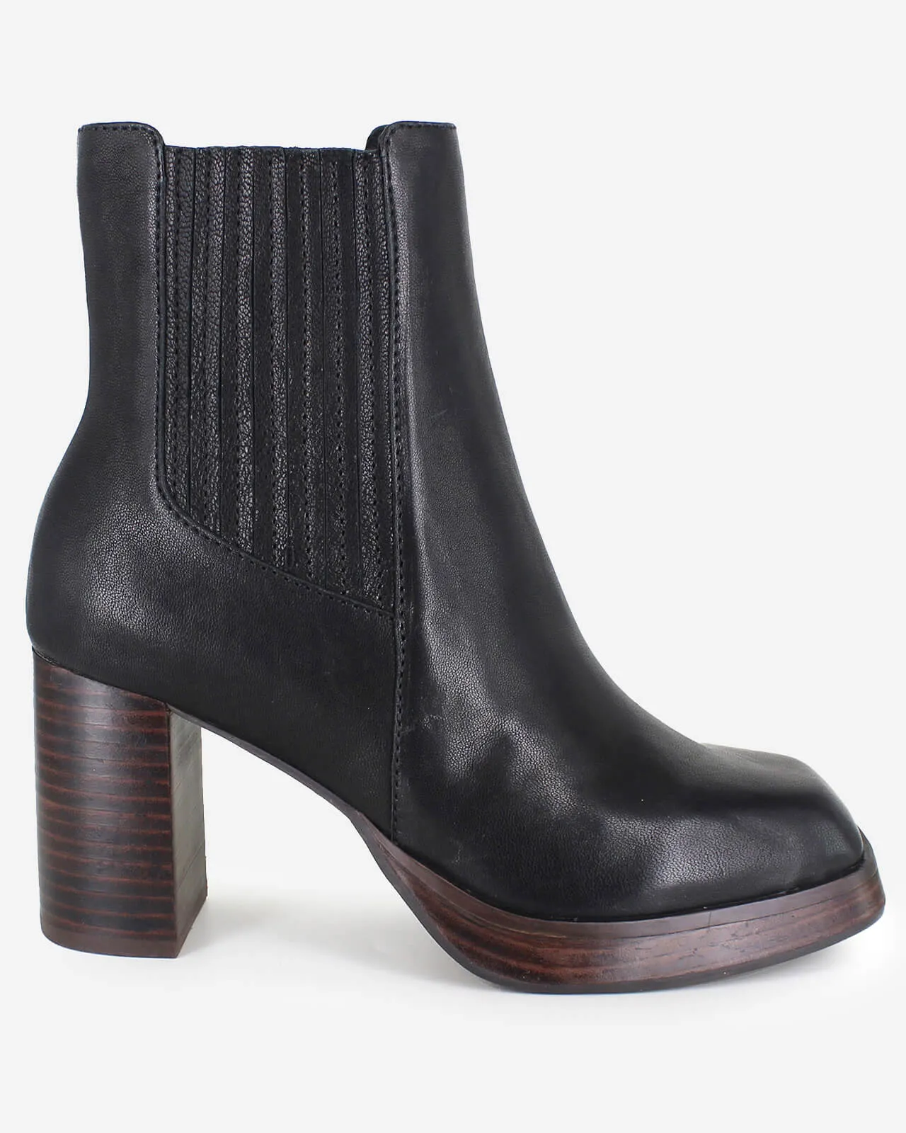 Andromeda Boot in Black