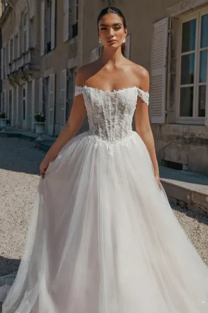 Beautiful Long A-line Off-the-shoulder Appliques Tulle Wedding Dress