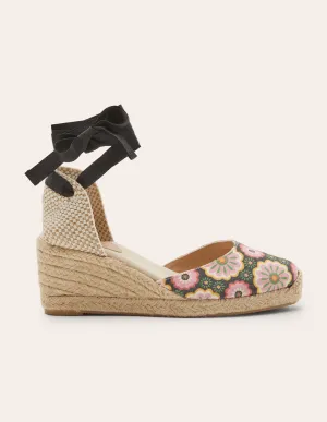 Cassie Espadrille Wedge-Black, Opulent Daisy