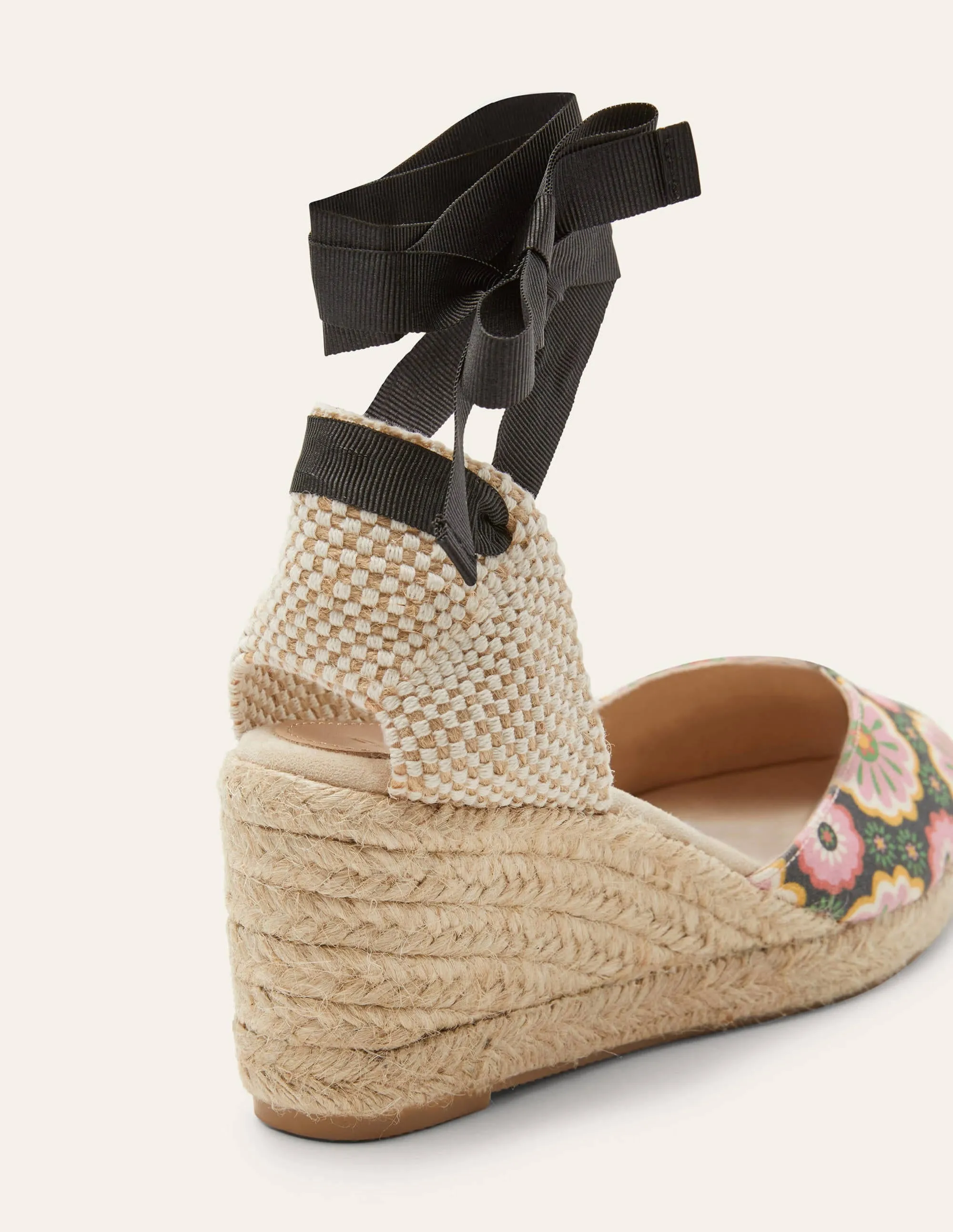 Cassie Espadrille Wedge-Black, Opulent Daisy