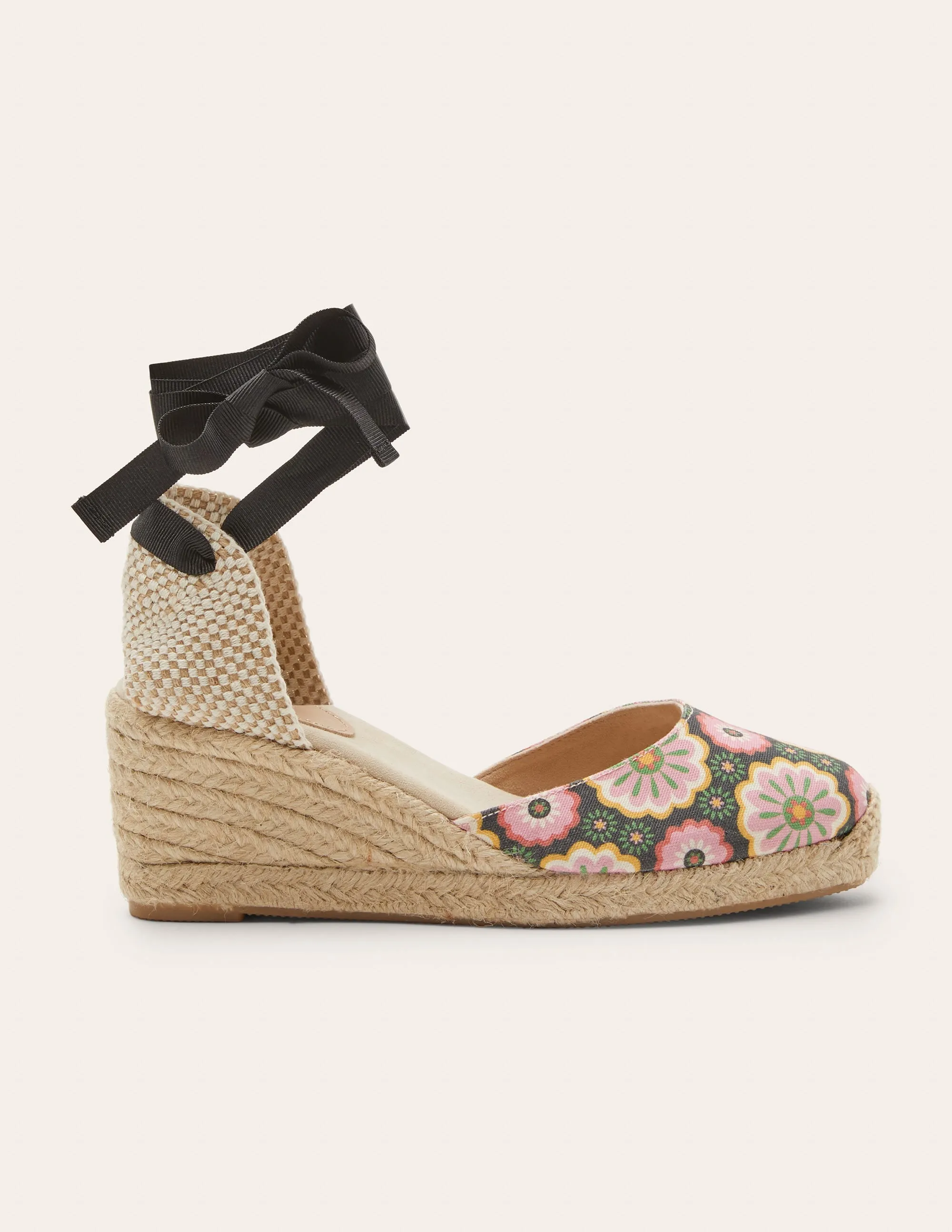 Cassie Espadrille Wedge-Black, Opulent Daisy