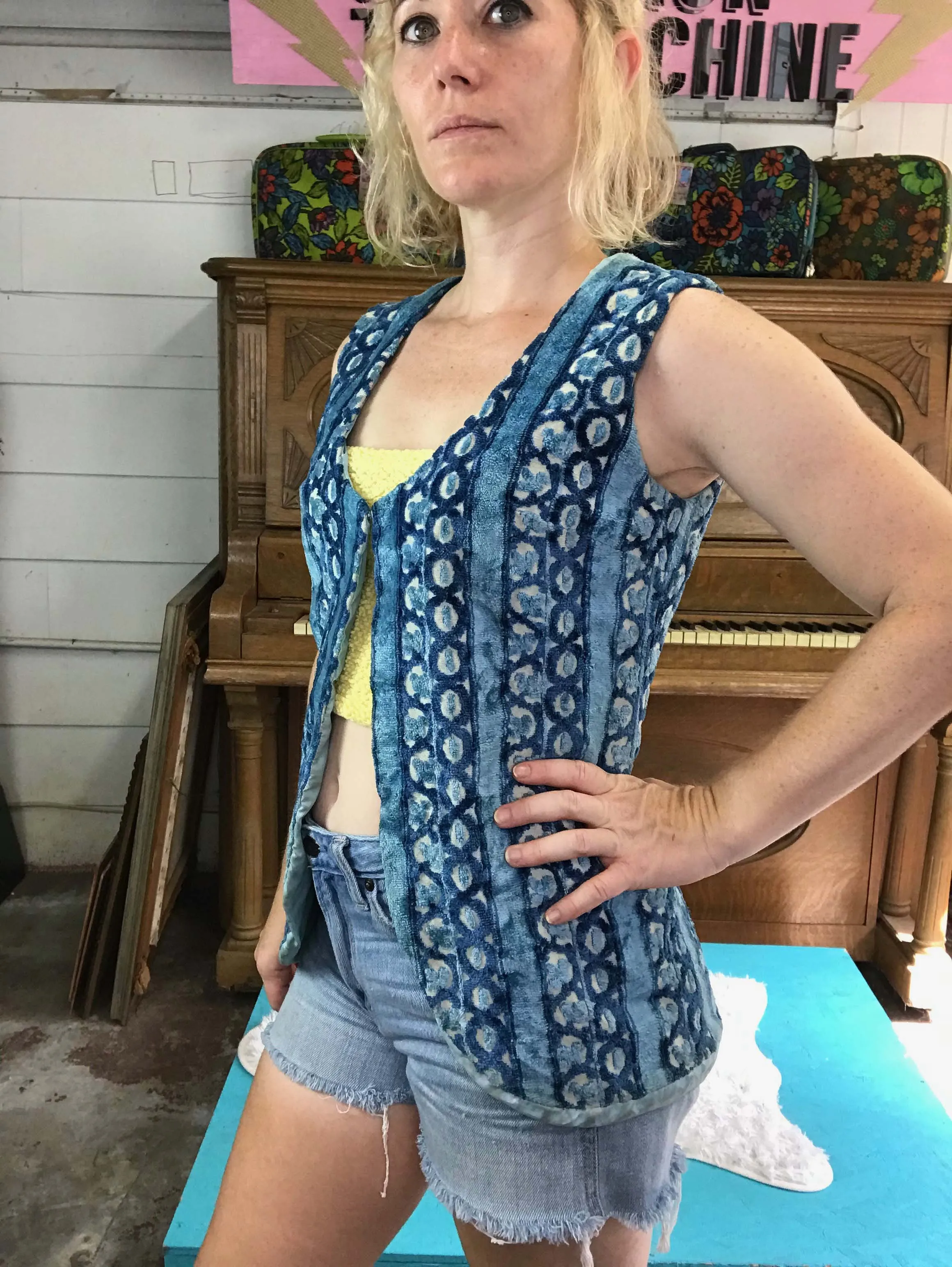 VTG 70s | Groovy Tapestry Waistcoat Bohemian Woodstock Festival Hippie Vest S/M