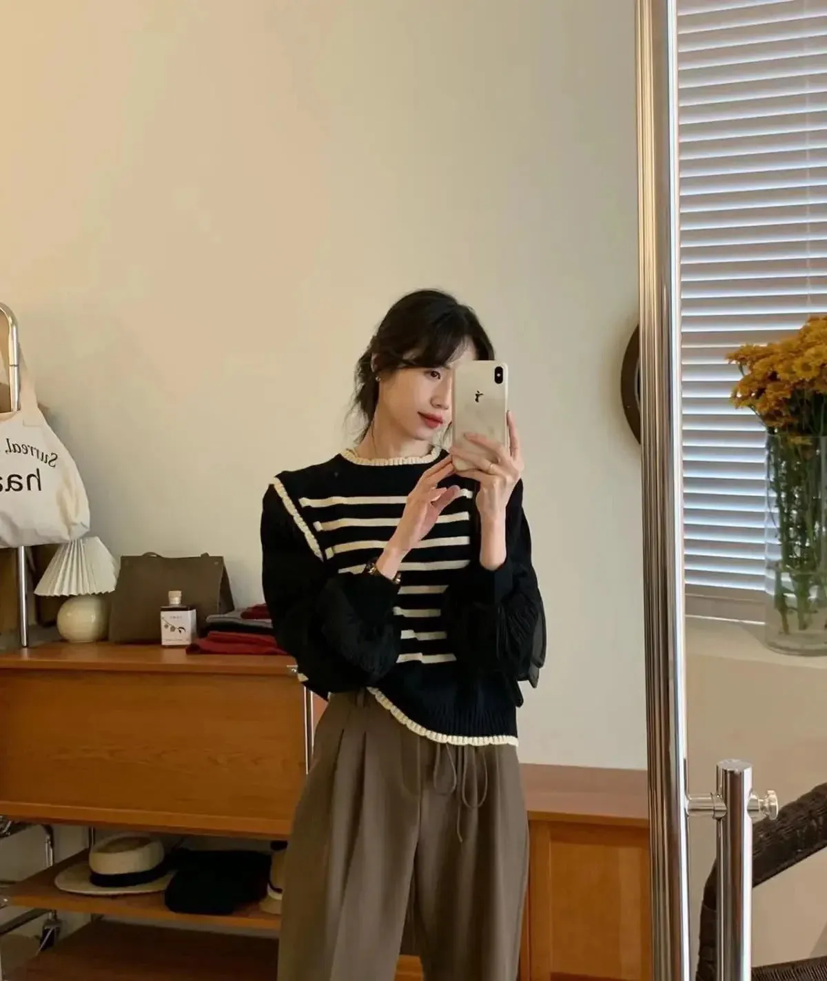 women Black and white striped fake two-piece knitted sweaters pring and autumn Korean soft glutinous pullover sweater female