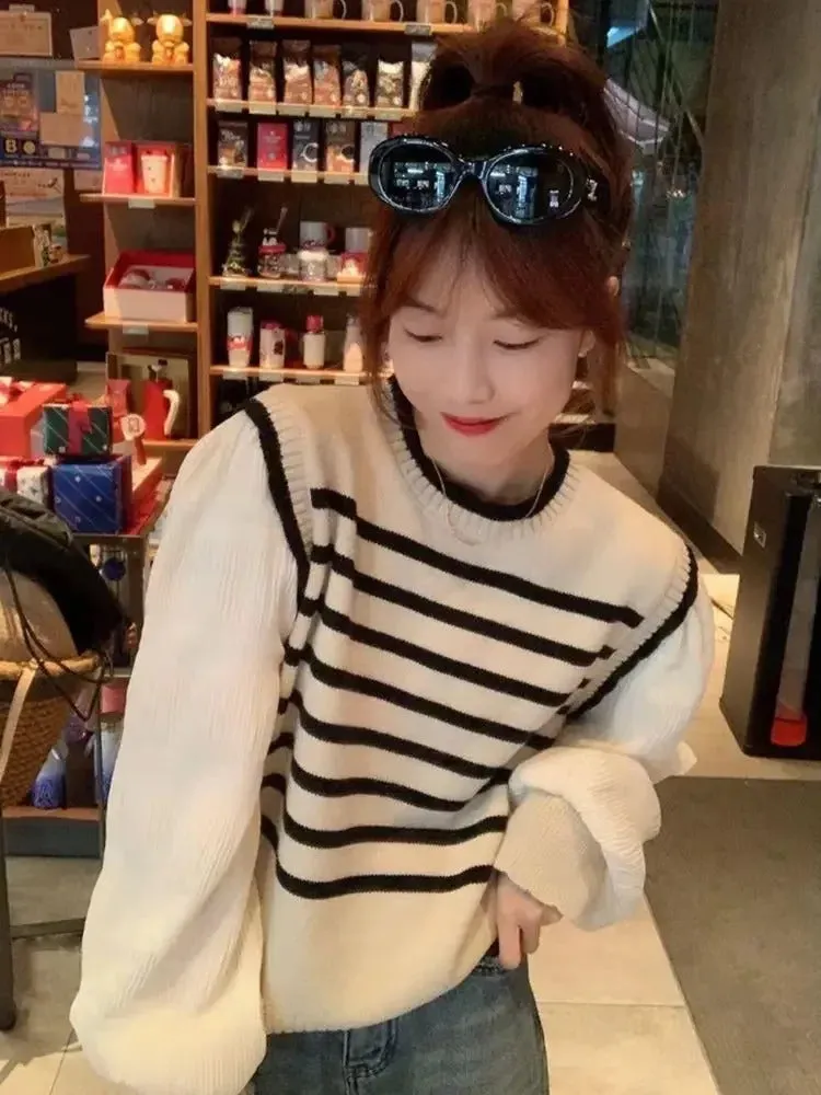 women Black and white striped fake two-piece knitted sweaters pring and autumn Korean soft glutinous pullover sweater female