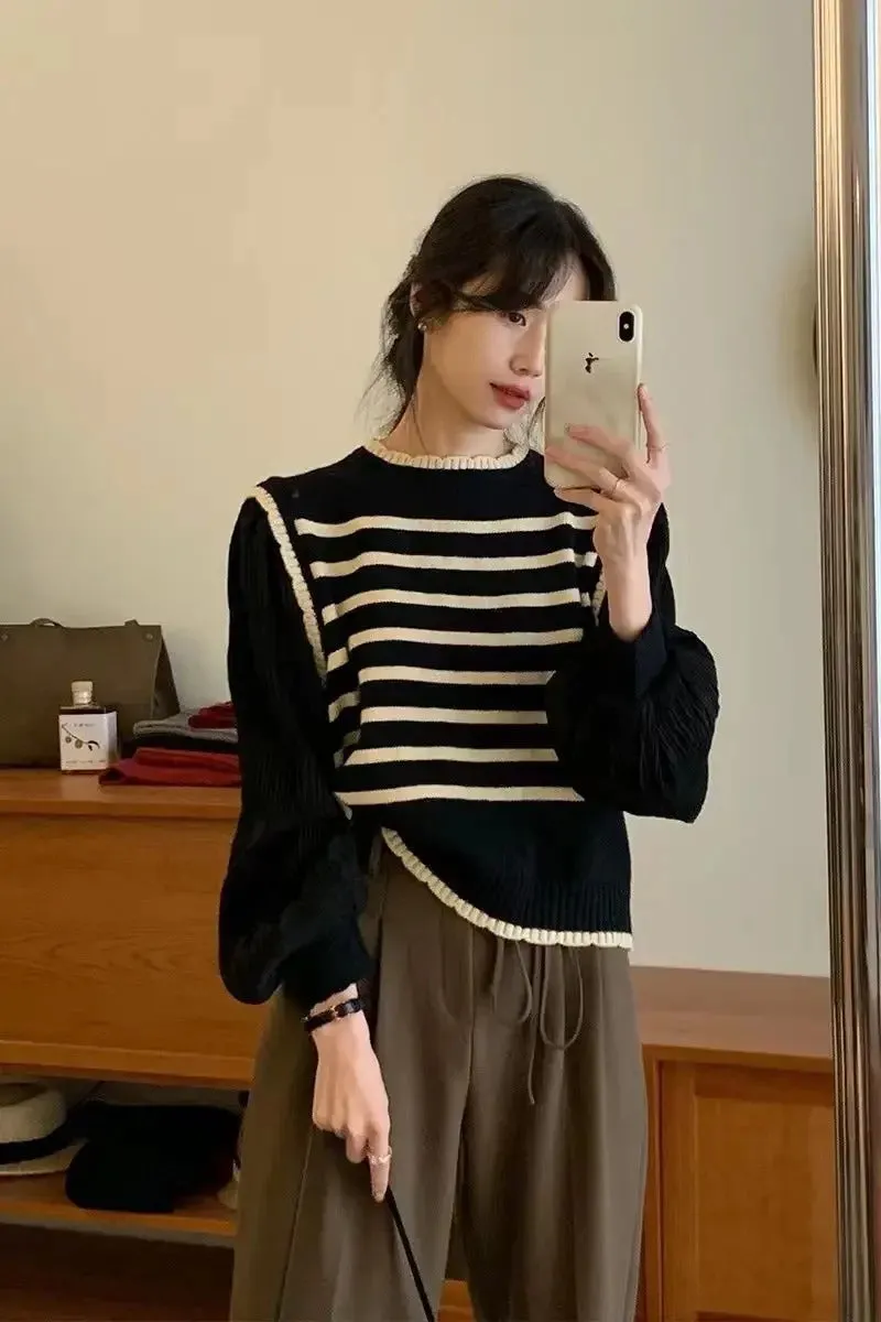 women Black and white striped fake two-piece knitted sweaters pring and autumn Korean soft glutinous pullover sweater female